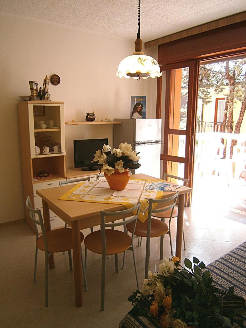 Castore Bibione Exteriör bild